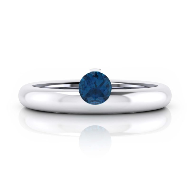 imagen de anillo de compromiso con zafiro azul