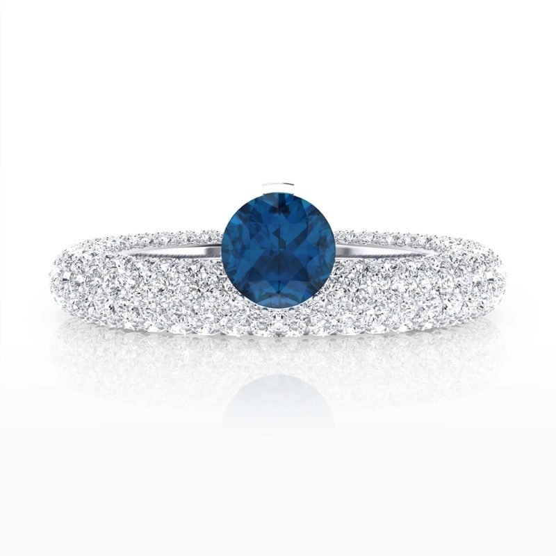 anillo con zafiro azul natural