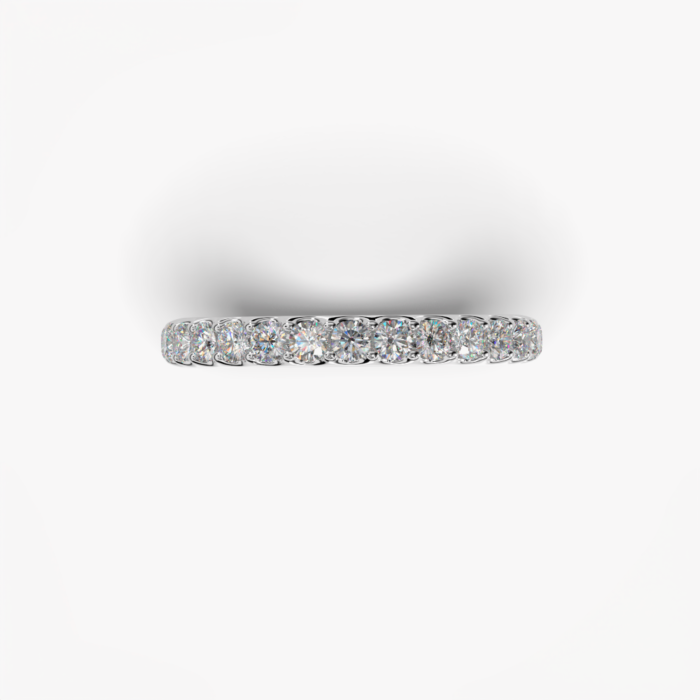 Diamond ring in 18kt white gold