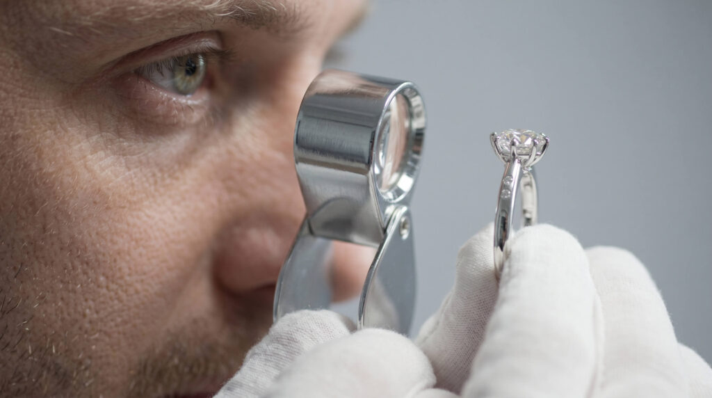el diamante flawless en alta joyería es el grado más alto de pureza que puede recibir un diamante